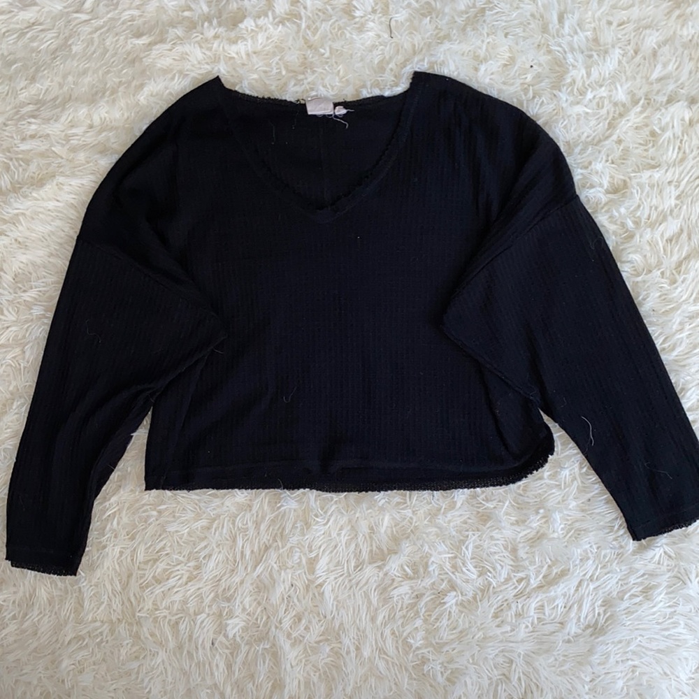 Black Cropped Lightweight Sweater